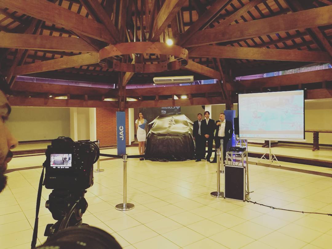 testdrivepy's tweet photo. Presentación de la nueva #SUV #JAC #S7 de #Reimpex. https://t.co/RHBwqnfYWR