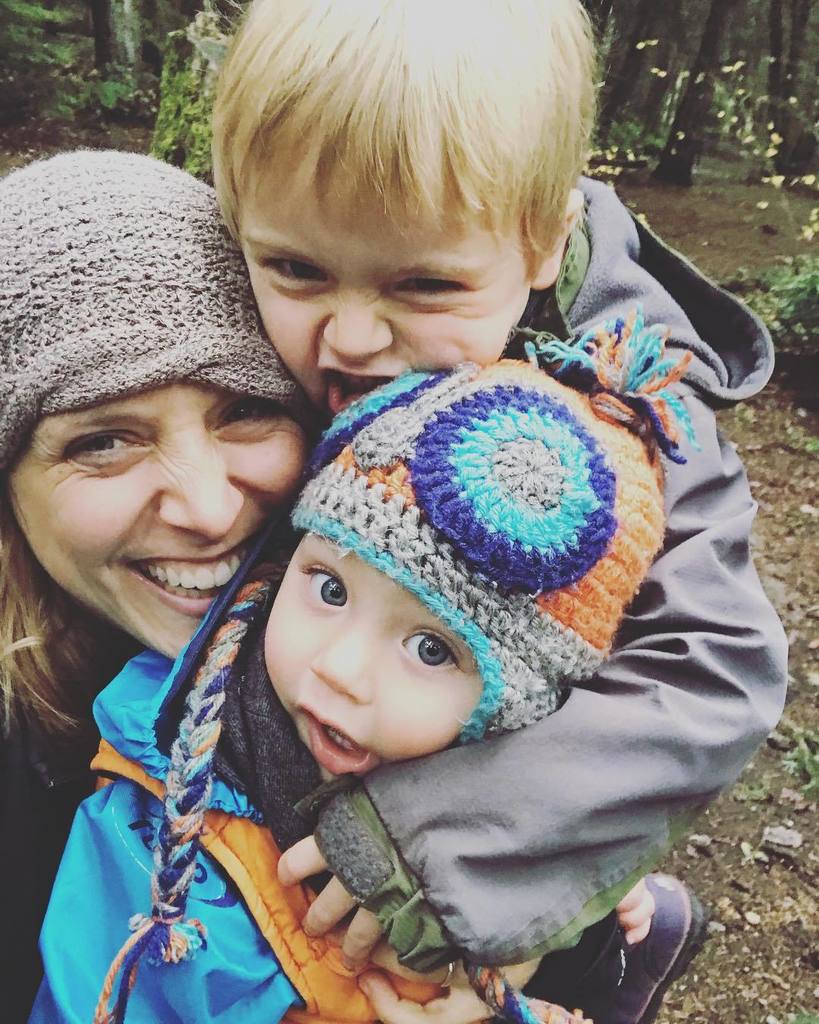 sweetbeets_'s tweet photo. #optoutside #pnw #optoutofblackfriday #boymom #raisingboys #kidsunplugged #pointdefiance #upperleftusa #cascadia #mamahood #bestlifeproject #home #leifandreinger #brothers #forest #outdoorimmersion https://t.co/kyKW5PuK1f