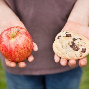 Help your kids to make the right #FoodChoice by ensuring you have plenty of healthy alternatives on hand. #HealthyKidsFood #FitKids