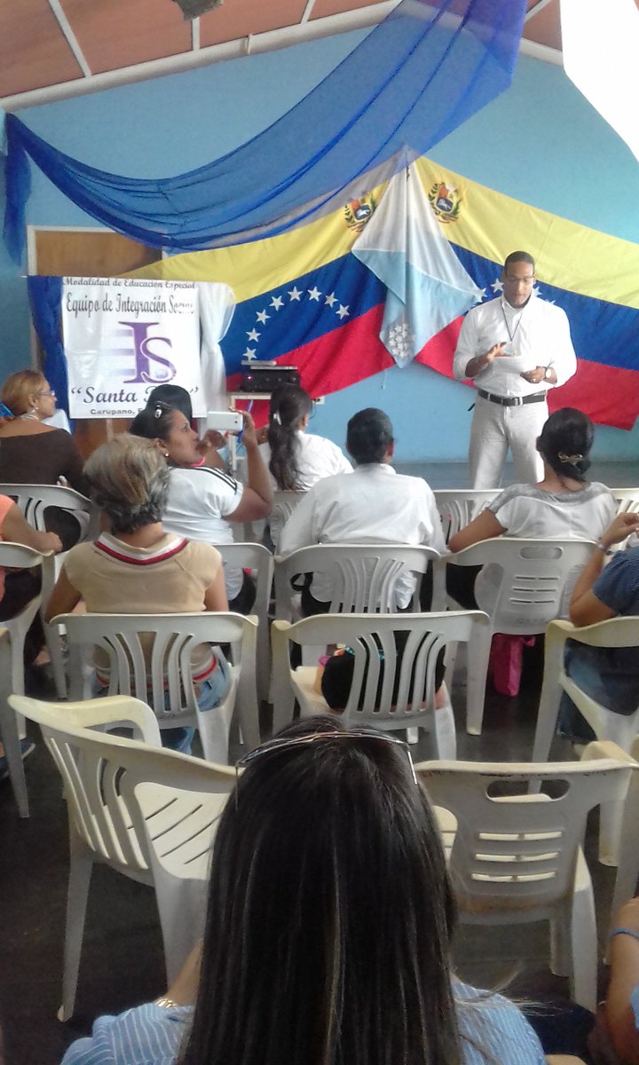 EISSANTAROSA's tweet photo. 1er CONSEJO TÉCNICO DE PROGRAMA DEL AÑO ESCOLAR 2017-2018, DE LOS EQUIPOS DE INTEGRACIÓN SOCIAL. https://t.co/auBSq45n7L