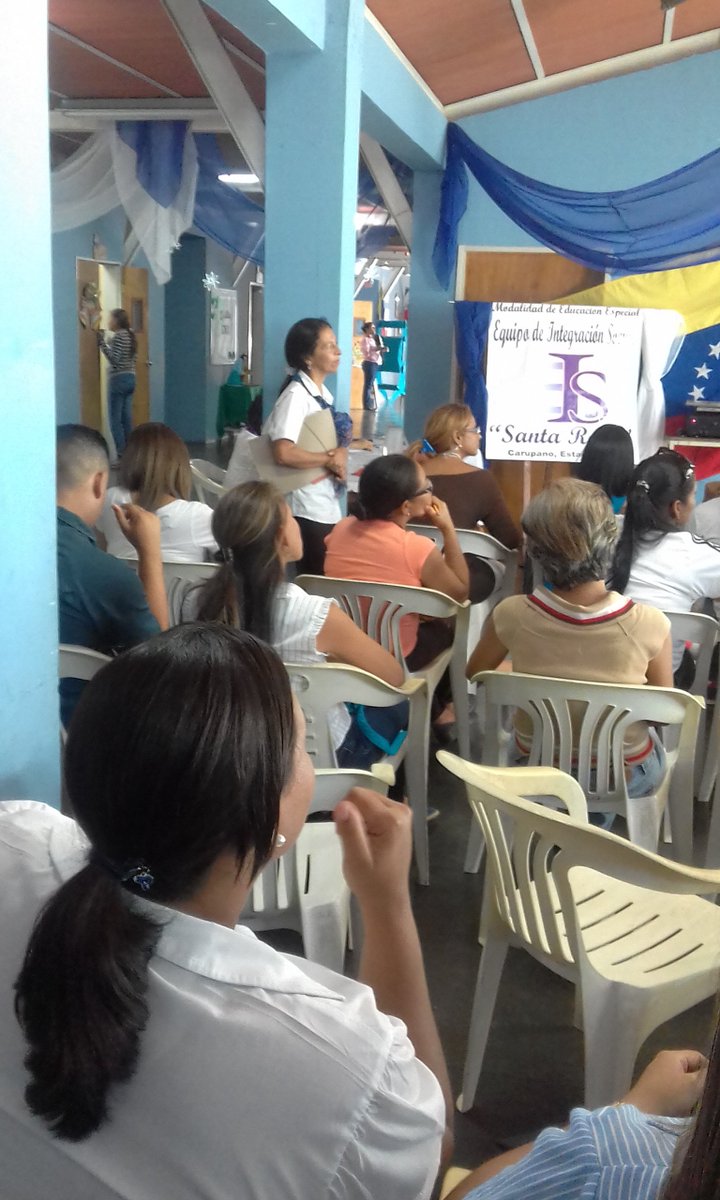 EISSANTAROSA's tweet photo. 1er CONSEJO TÉCNICO DE PROGRAMA DEL AÑO ESCOLAR 2017-2018, DE LOS EQUIPOS DE INTEGRACIÓN SOCIAL. https://t.co/auBSq45n7L