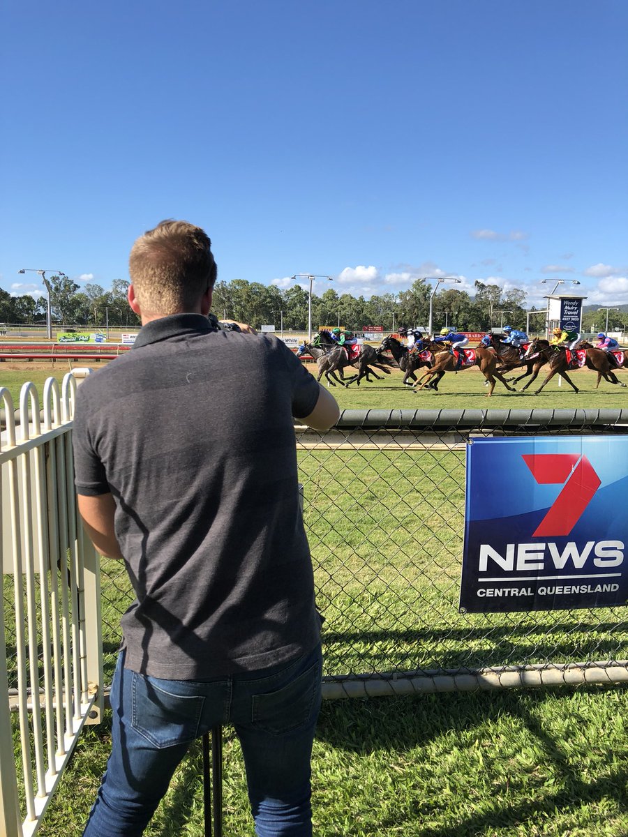 ScoodNutrition's tweet photo. Trackside @ParkCallaghan #supportingjockeys #nutrition #scood https://t.co/qyEAOLvBaX