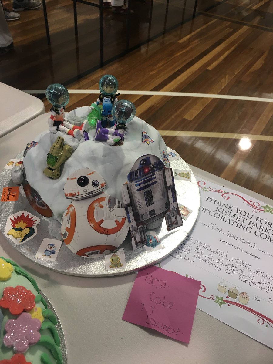 prepckpps's tweet photo. TJ won Best Cake 🎂 for his marbling effect 🤗 wow! https://t.co/6sPAAttIOD