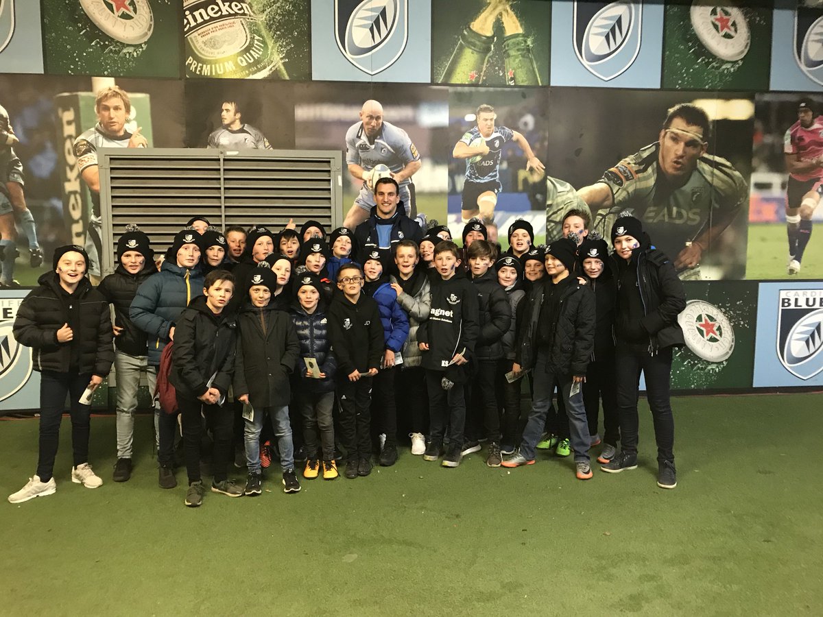 Ponty Schools u11s (@u11s_ponty) on Twitter photo Thank you <a href="/samwarburton_/">Sam Warburton</a> for taking time to meet the boys. You are a fantastic role model for these children and we wish you a speedy recovery. Thank you <a href="/samwarburton_/">Sam Warburton</a> for taking time to meet the boys. You are a fantastic role model for these children and we wish you a speedy recovery.
