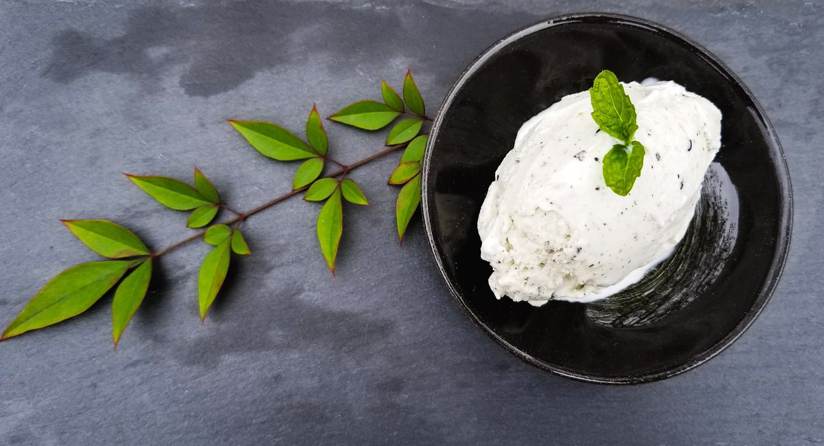 For a unique and delicious dessert, our black sesame seed ice cream is a must try! sansaire.com/signature-reci… #sousvide #dessert #desserts #icecream #food #foodie #foodpic
