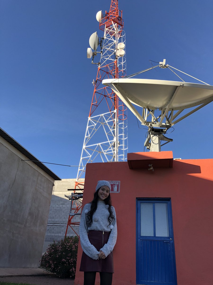 GRECIARAMlREZ's tweet photo. Grabando en #televisa #ciudadjuarez #navidaddecolor https://t.co/aN8qIRWFIZ