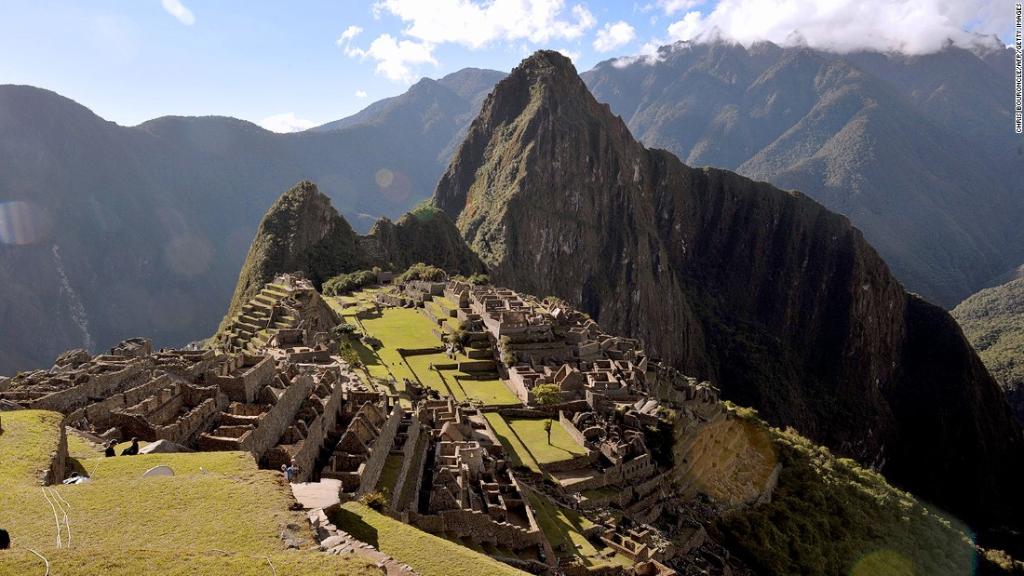 CNNTravel's tweet photo. Mysteries of the Sacred Valley of the Incas: https://t.co/2vswhu6xUm https://t.co/RFQXAzo49H