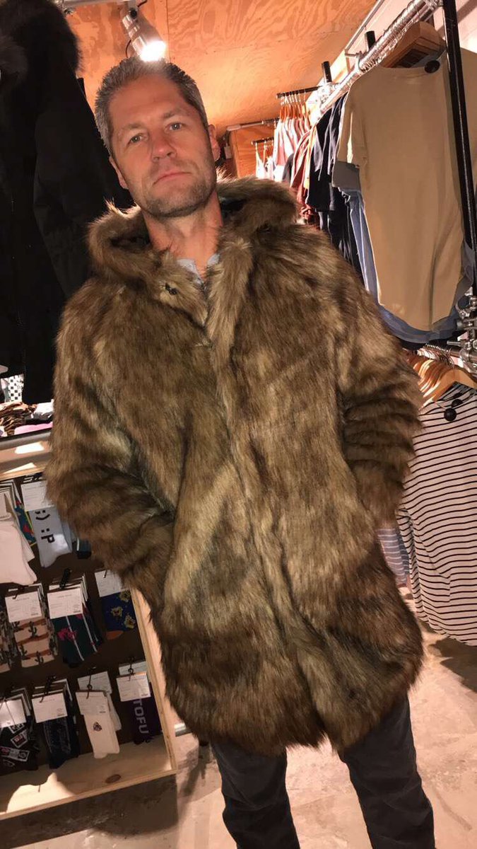 Sean_C_Larkin's tweet photo. So...I might be wearing this tonight for #livepd, clean shaven of course though.  Can’t be unprofessional ya know.  Few more hours!! https://t.co/a4Vom0tGbq