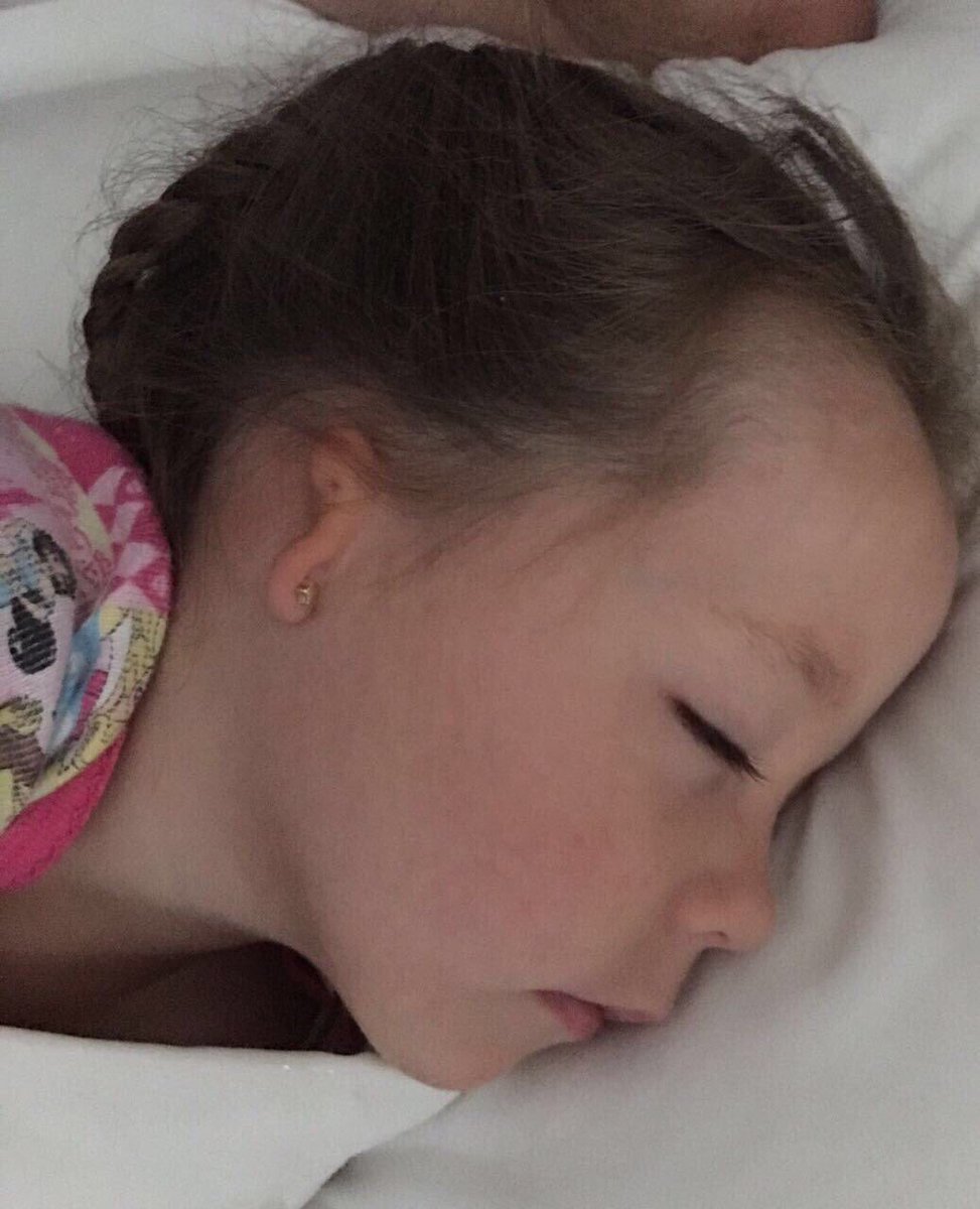 VielkaTV's tweet photo. Ella es Sam, una niña de 4 años que necesita una cirugía para poder escuchar, entre todos podemos hacer la diferencia. 
Aquí pueden ayudar: 
https://t.co/vwJSjuM8bN https://t.co/cT8z15w0WV