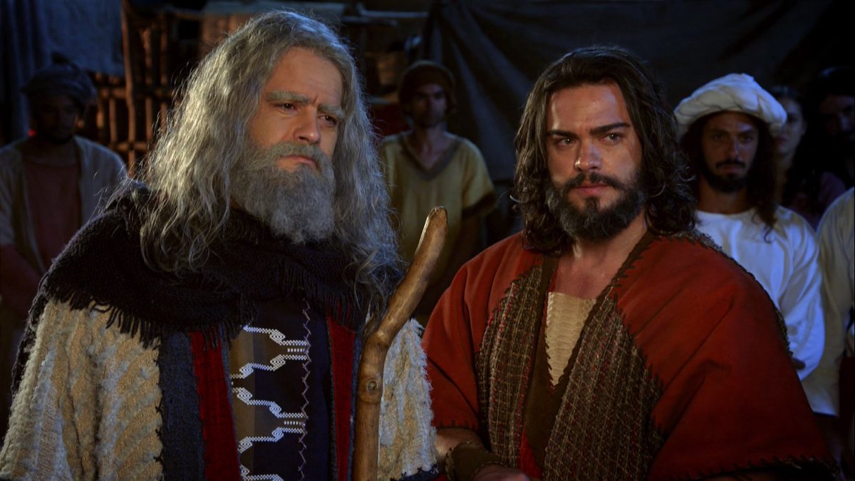Telefuturo's tweet photo. ¡#Abner llegó al campamento y le cuenta a #Moises toda la verdad! ¡Ellos se preparan para la guerra! ¡Estamos viviendo el gran final de #MoisesPy! #RevolucionandoHistorias https://t.co/QyOctJtsJq