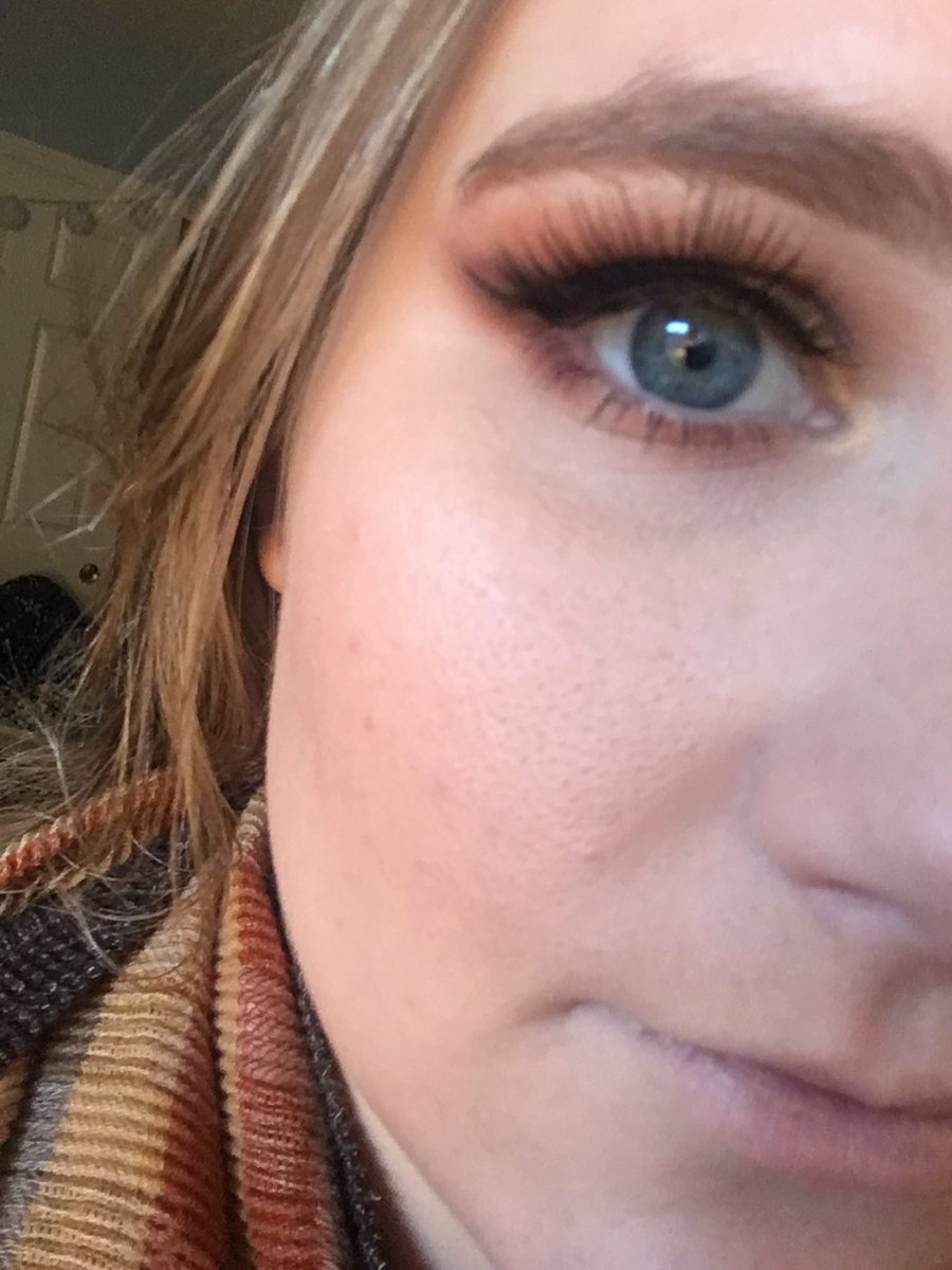 makeupbysamstew's tweet photo. Thanksgiving makeup π¦π #makeup #makeupartist #fallmakeup #thanksgiving #thanksgivingmakeup #nicolconcilioxvioletvoss #loracmattepro #tartecosmeticscontour #nyxbrows #milanifoundation #revlonlashes #tartecosmeticslippaint #urbandecayhighlighter https://t.co/k2k9H28VNH