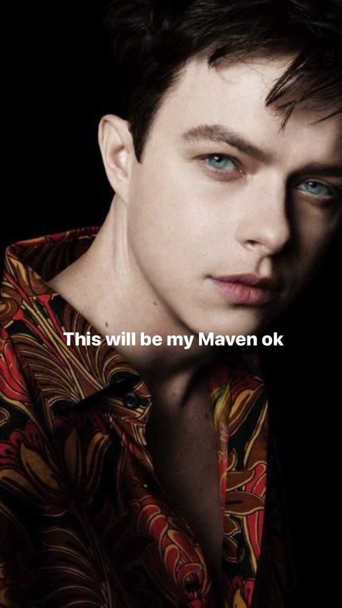 reignaeyelo's tweet photo. Find me a girl who loves #MavenCalore more than me
#RedQueen https://t.co/4uk8wCSZeb