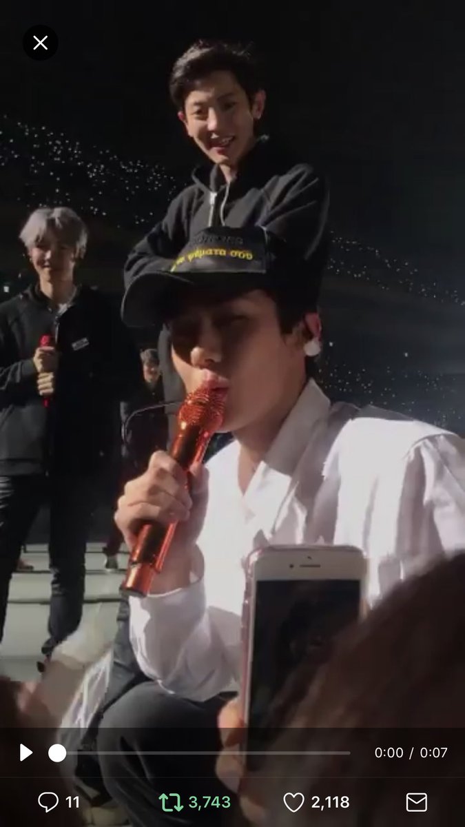 lee_nnaa1127's tweet photo. I love them ❤❤❤❤ #chanhunbaek #CHANYEOL #SEHUN #baekhyun #ElyXionInSeoulDay1 @weareoneEXO https://t.co/VOjDsDYey5