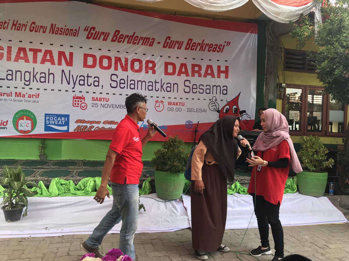 Ciafaraa's tweet photo. @wifi_id Keseruan Peringatan Hari Guru Nasional #WICO_SMKDARULMAARIF_TR2 https://t.co/ekxkhrogF4