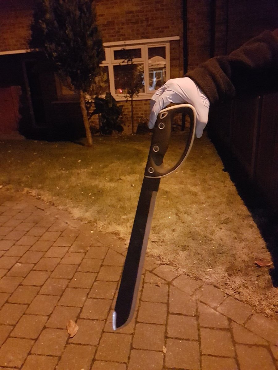 MPSEnfield's tweet image. #MightyC team officers remove horrendously lethal weapon from the hands of criminals and in doing so, contributing to the reduction of knife enabled crime. #KnifeCrime #GoodWork