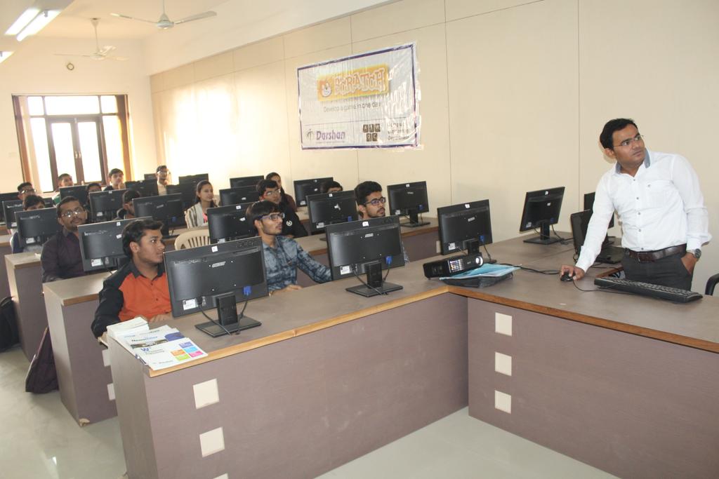 DarshanUniv's tweet image. #cskill #msoffice #Scratch #IoT #oneday #workshop