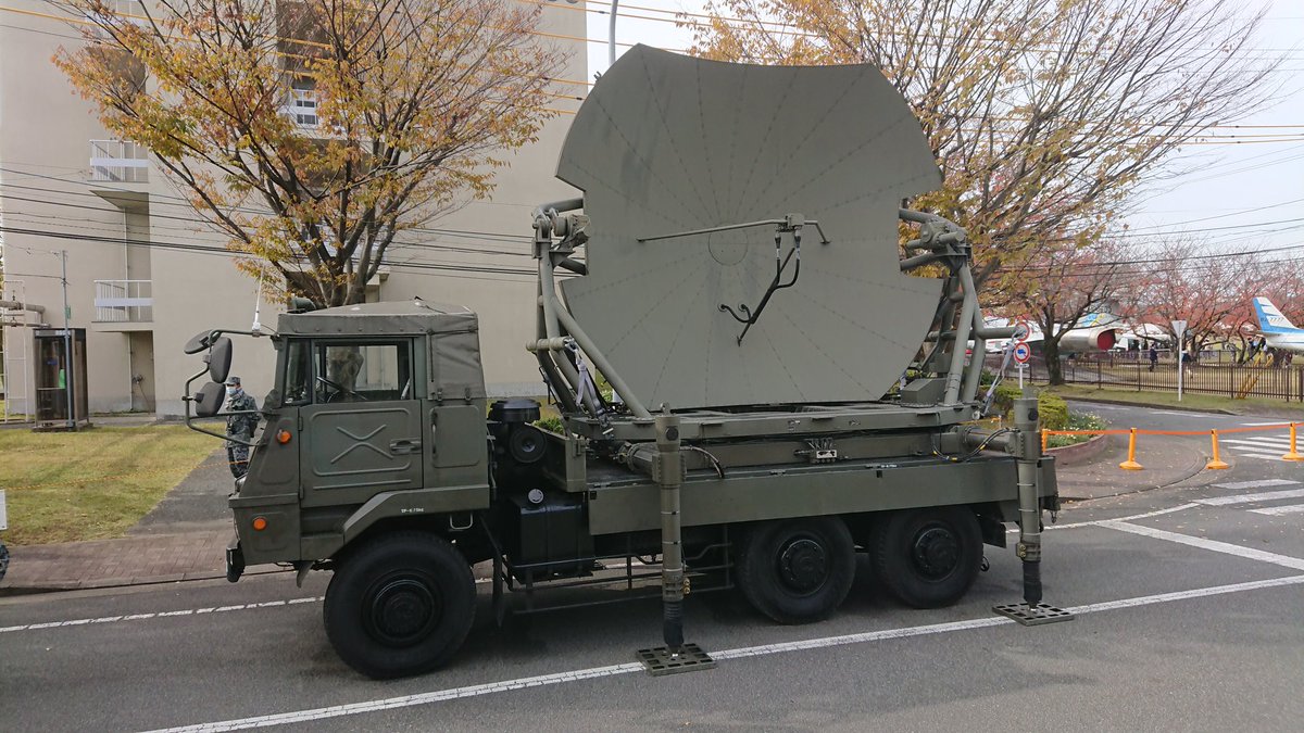 RT @hunini181202: 移動用多重通信装置(O/H)J/TRQ-506。空中線装置