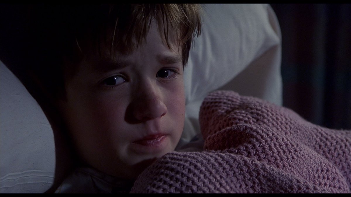 SPOILERFEST's tweet photo. THE SIXTH SENSE (1999):

Bruce Willis was dead the whole time. That's why the kid who could see dead people could see him... Because he WAS dead people! https://t.co/0gPn851Z10