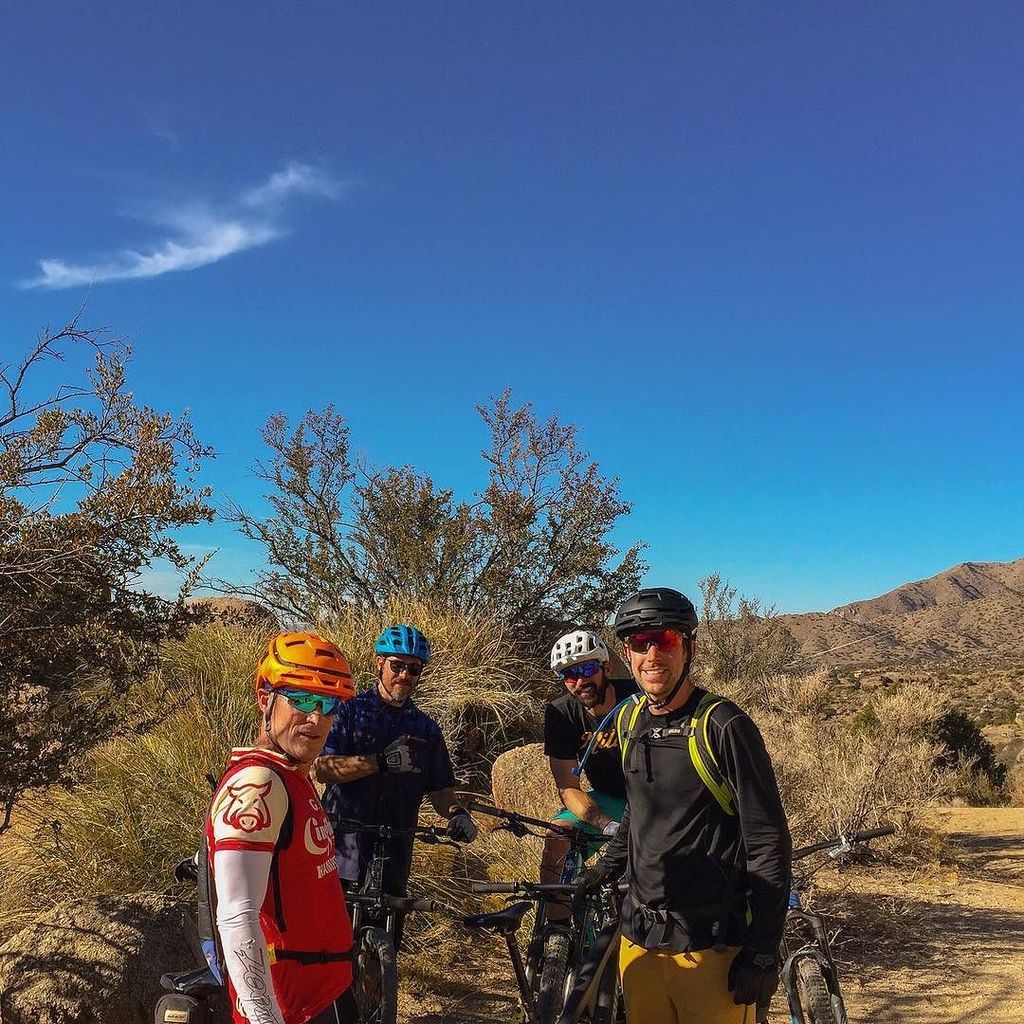 RadoMade's tweet photo. Took a trip down south for some blue skies, green chile, and dusty singletrack. I’d say we found what we were looking for!
#COmadedoesNM
________
#newmexico #singletrack #mtb #mountainbiking #mountainadventures #sendit #blueskies #comade #coloradomade #d… https://t.co/xA8niENvl3 https://t.co/KBkq9djdzh