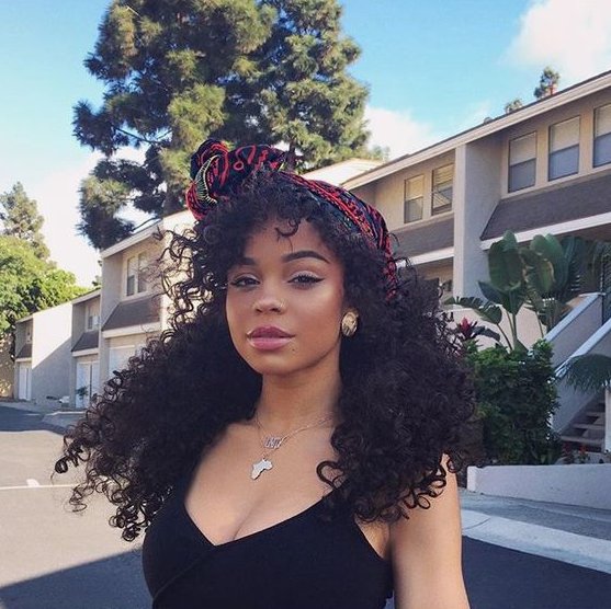 FhhairWig's tweet photo. Kira's long curly natural hair weaves and head band.😍😍
More best hair weaves wait for you in https://t.co/vc5Swza8Xr. Link👇👇
https://t.co/axkiSprCJD  👣👣
#fantasyhairbuy #fhhair #curlyhair #virginhair #naturalhair #makeup #headband #beautifulhair #wigs #hairstyles https://t.co/XGj32xU9X8