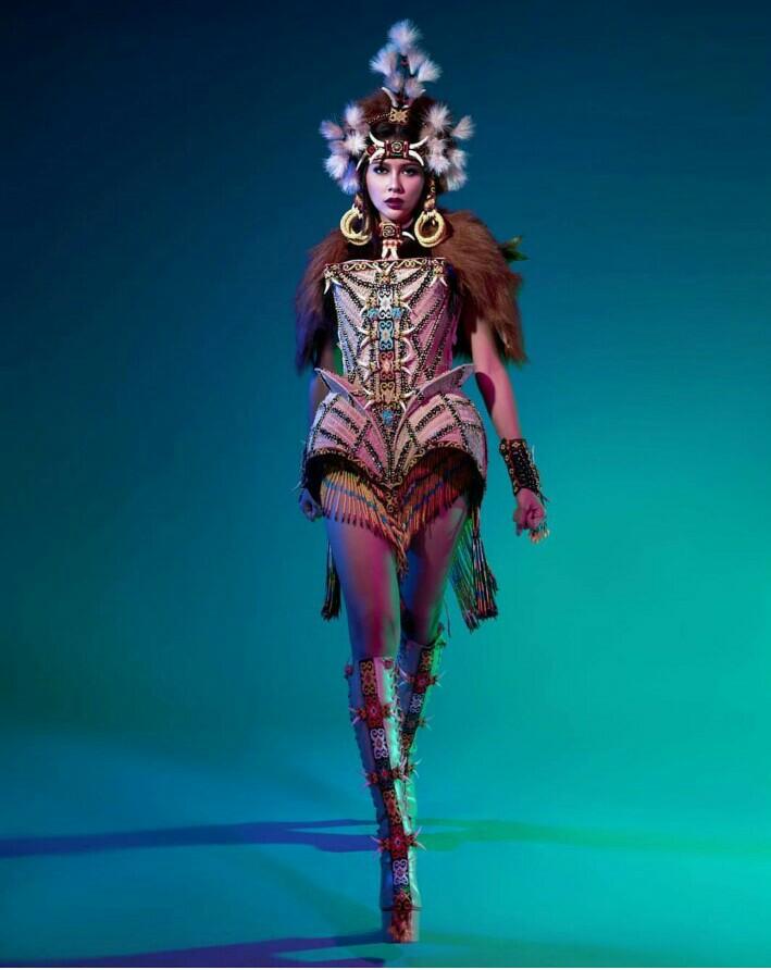 Mumpung masih ada waktu yuksss vote/re tweet yg banyak
#MissUniverse #Indonesia