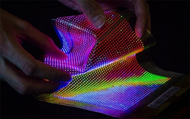nogomitv1's tweet photo. بعد آبل شركي سامسونج و سوني ستطلقان هواتف بشاشات micro LED في سنة 2020 https://t.co/Ey50MTvWLZ https://t.co/OtIrzPrjvZ