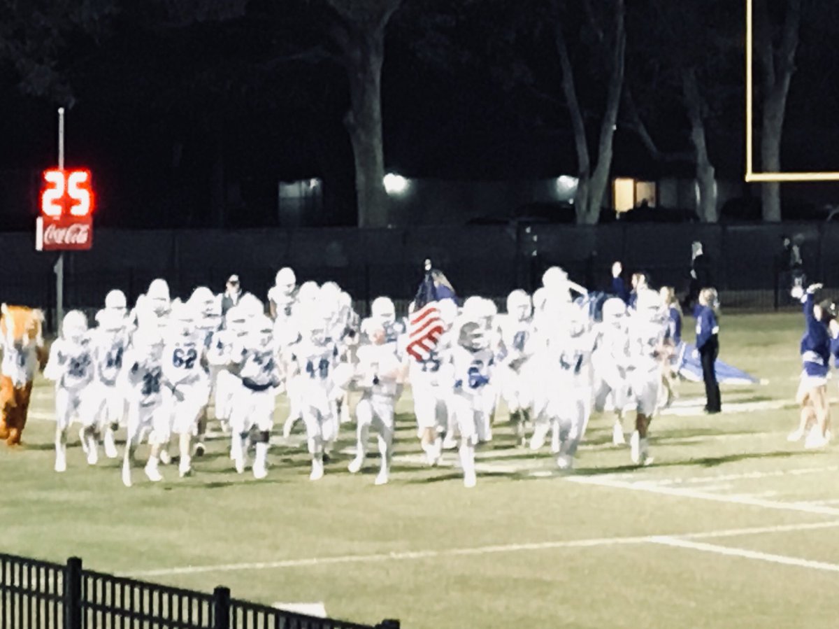 SMSTigerTalk's tweet photo. It’s a big night for our Tigers and the fans are getting loud for the Div IV semifinal game! https://t.co/XanAlprjH8