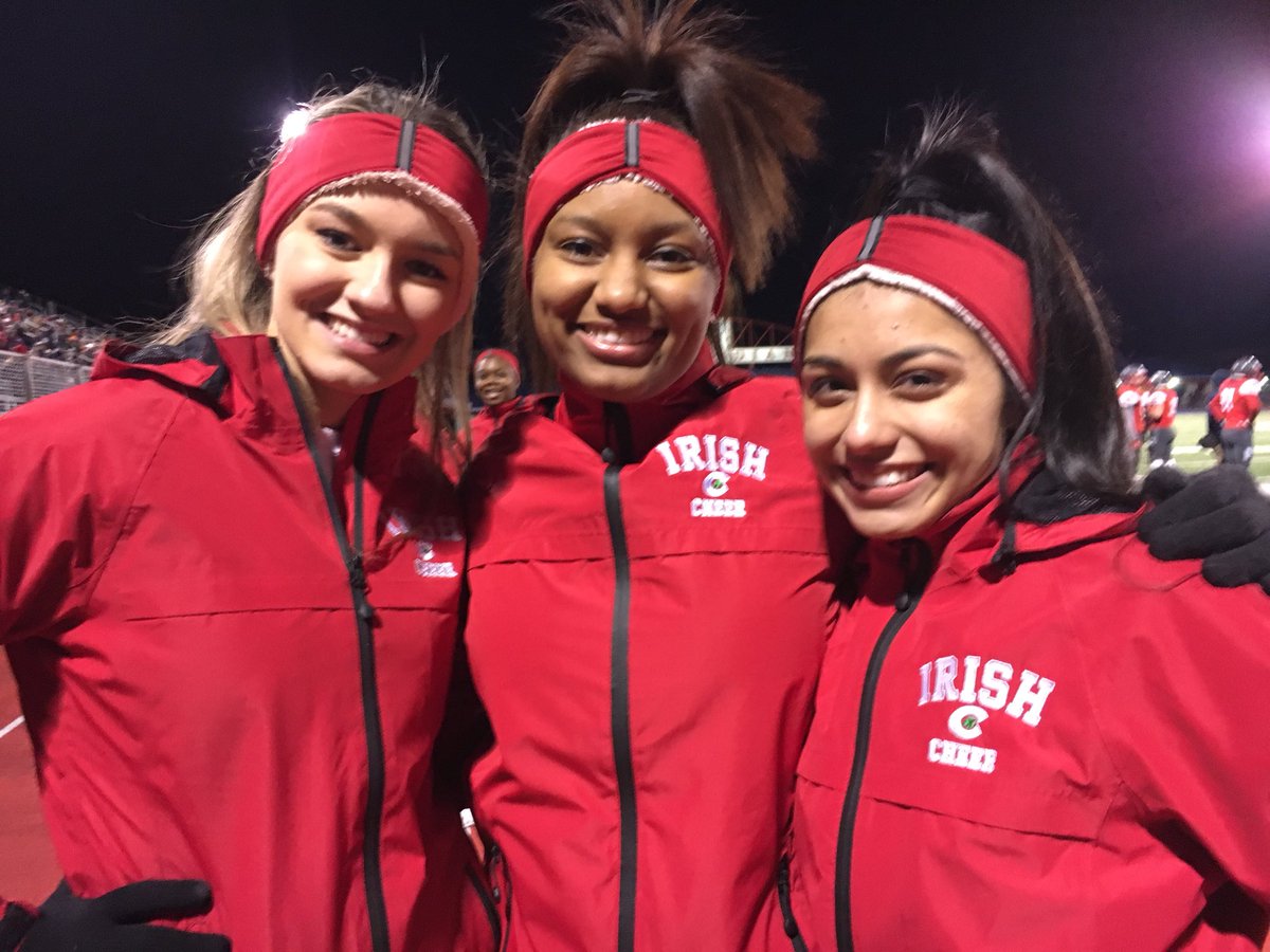 MarcPendleton's tweet photo. Trotwood-Madison 7, Toledo CC 7; Booker blocked punt recovered in end zone; :39 1st Q.
@daytonsports @springfieldnews @journalnews @GWOC @TrotwoodSports @ToledoCCHS_FB https://t.co/HslC51YNig