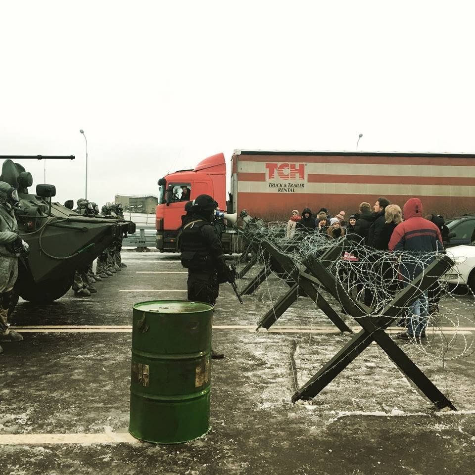 evgeni4252's tweet photo. Людей держат и не выпускают убежать из котла радиации из #Челябинск'ой области. #радиация https://t.co/cYibvodflW