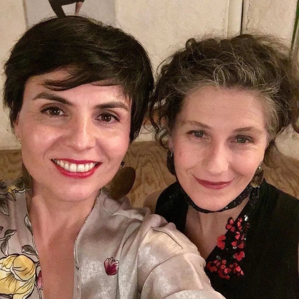 elimorrischile's tweet photo. Listas para cantar ! https://t.co/4bUP1QmQPf https://t.co/54hwLB0L33