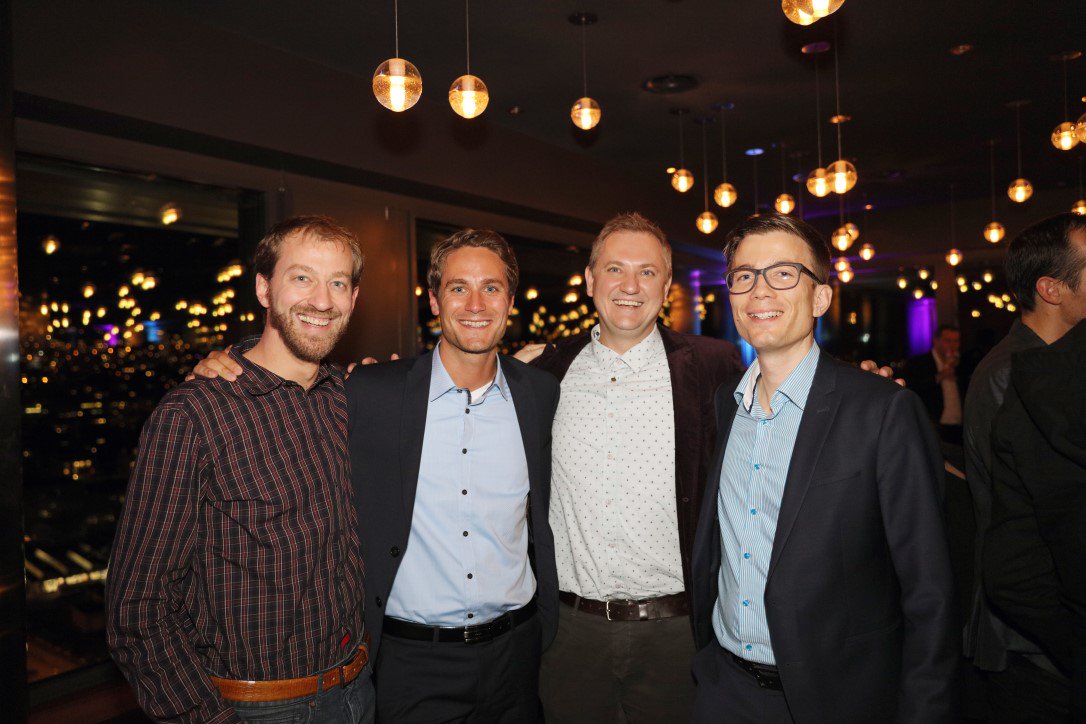 Great Team! Thank you all!<a href="/MBpresents/">Martin Baier</a> <a href="/TbLtzk/">🇺🇦 Tobias Latzke</a> <a href="/martchouk/">Localhost</a> <a href="/InsurlabCGN/">InsureBlox</a> #blockchain #BCSummit17 @blockchain_comp <a href="/thecryptovalley/">Crypto Valley</a> <a href="/zurich_de/">Zurich Deutschland</a>