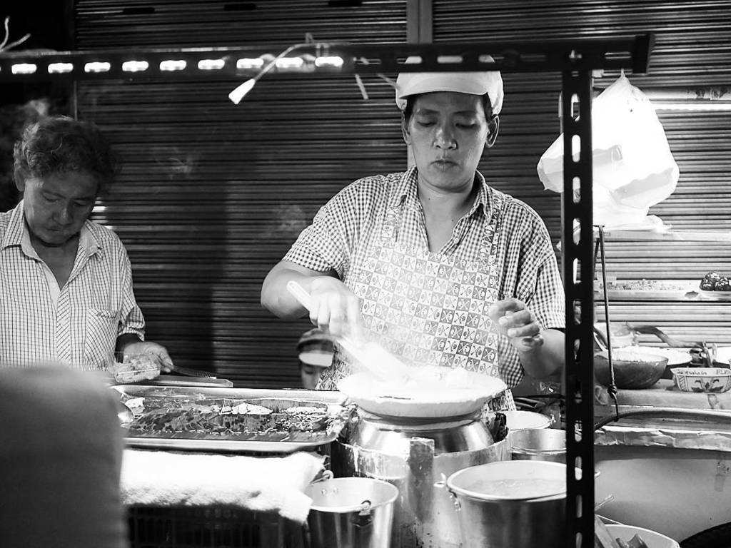 BangkokFoodies's tweet photo. Explore Thailand & Beyond. 14 Reasons To Tour Bangkok & Fall In Love With Her All Over Again by @expique Read : https://t.co/sbzuNyMZNH.
.
#BangkokFoodies #Expique #themarketexperience #explorebangkok #explorethailand #thailand #bangkok @tourismthailand … https://t.co/jqFOWZspDL https://t.co/PlRkQT1mN0