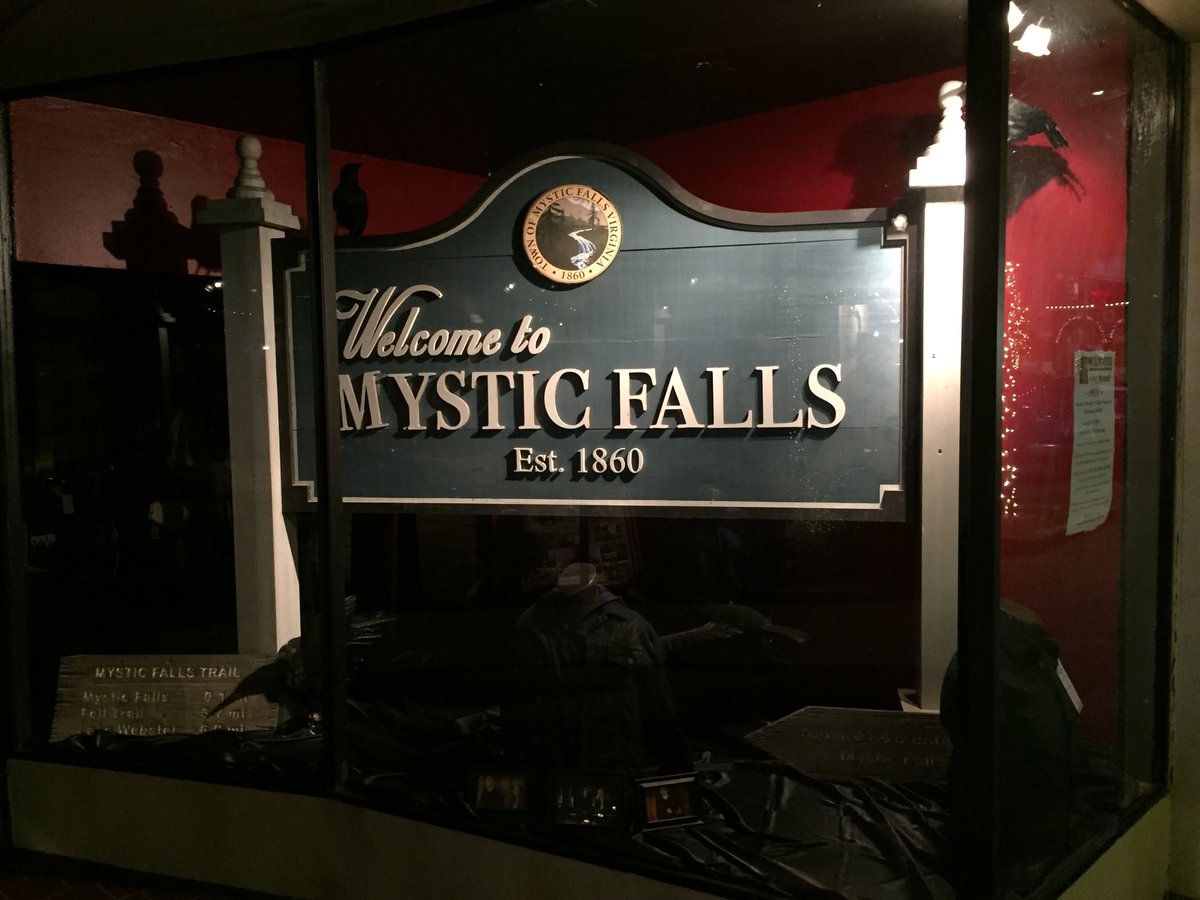 HOS_Museum's tweet photo. We fixed the window display lights and now we have a spotlight on the real sign from TVD.  You can see this in person on the square in Covington,Georgia aka Mystic Falls. #gocovington #hollywoodofthesouth #TheVampireDiaries #forevertvd #tvdforever https://t.co/ixjROzrzTx