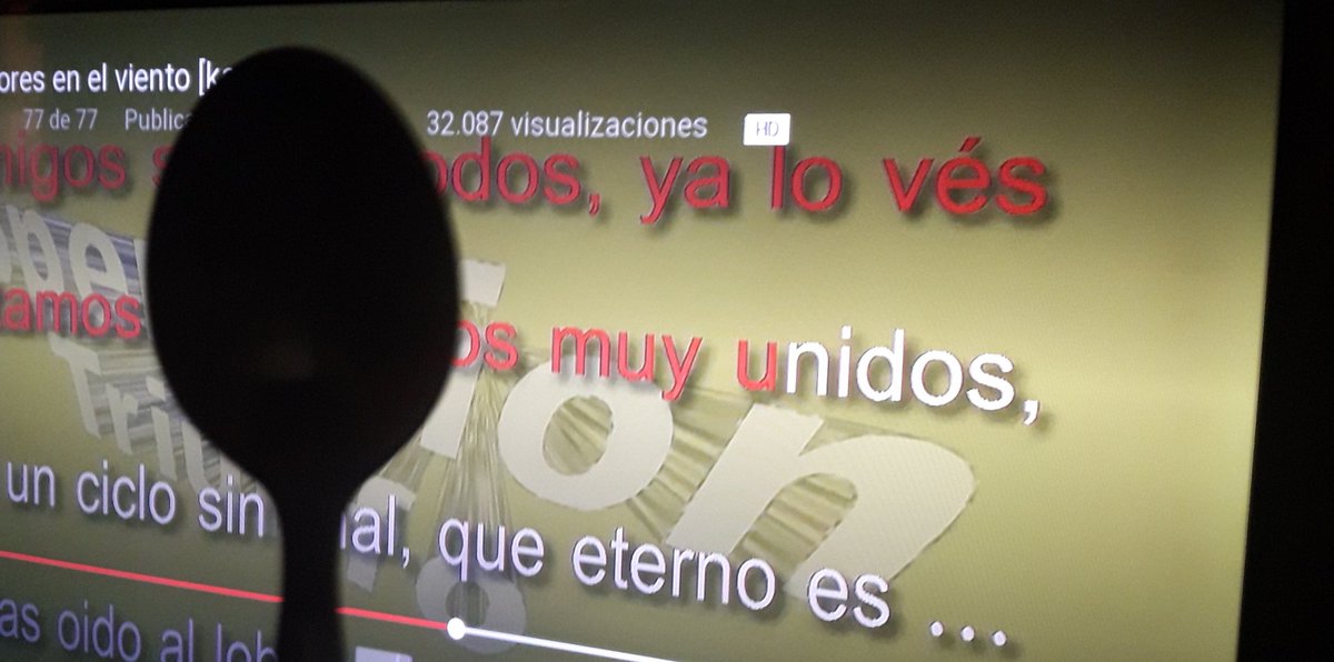 DustinysChilds's tweet photo. ¿Ya lo "vés"?

a los creadores de karaoke cucharazo !!

#normayuso #dustinyschilds https://t.co/s9Slfg3Q7Z
