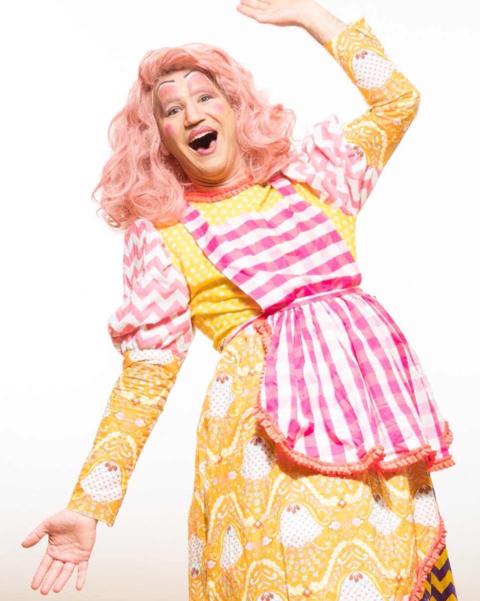 Look who’s back.  Scott Clarke stars as the Dame in @Kaleidoscope_Ca ‘s PETER PAN - the Panto TICKETS ow.ly/eXKz30gNPgi <a href="/Thatguysmc/">Scott Clarke</a>  #yyjarts