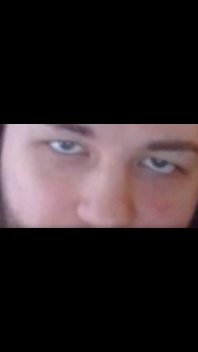 hemmosfag's tweet photo. @FaZeJev @AbstractSweater 🤔 interesting iphone. https://t.co/K3Uyzf1N7t