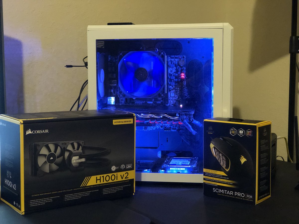 TheRealProjectK's tweet photo. Yeahhhhh if Black Friday could stop already that’d be greaaaat @CORSAIR lol #corsair #air540build #air540 #h100iv2 #scimitar #scimitarpro #corsairgaming #corsair540 #pcgaming #pcmasterrace https://t.co/n2wcGdMd2S