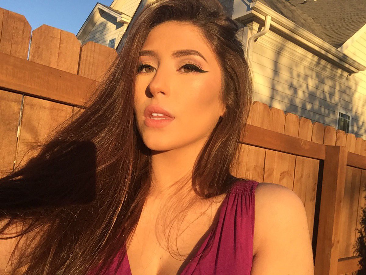 JaimielynnRomeo's tweet photo. Cmon now say what ya wanna say✨ https://t.co/gNxpNkoP73