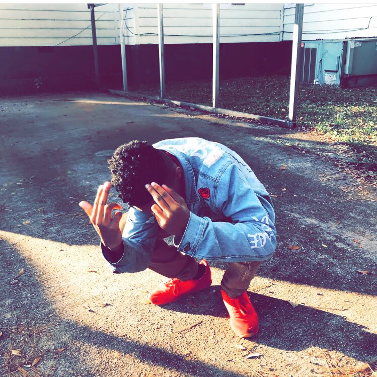 Kickdoe17's tweet photo. #NewProfilePic https://t.co/w7HpAage7w
