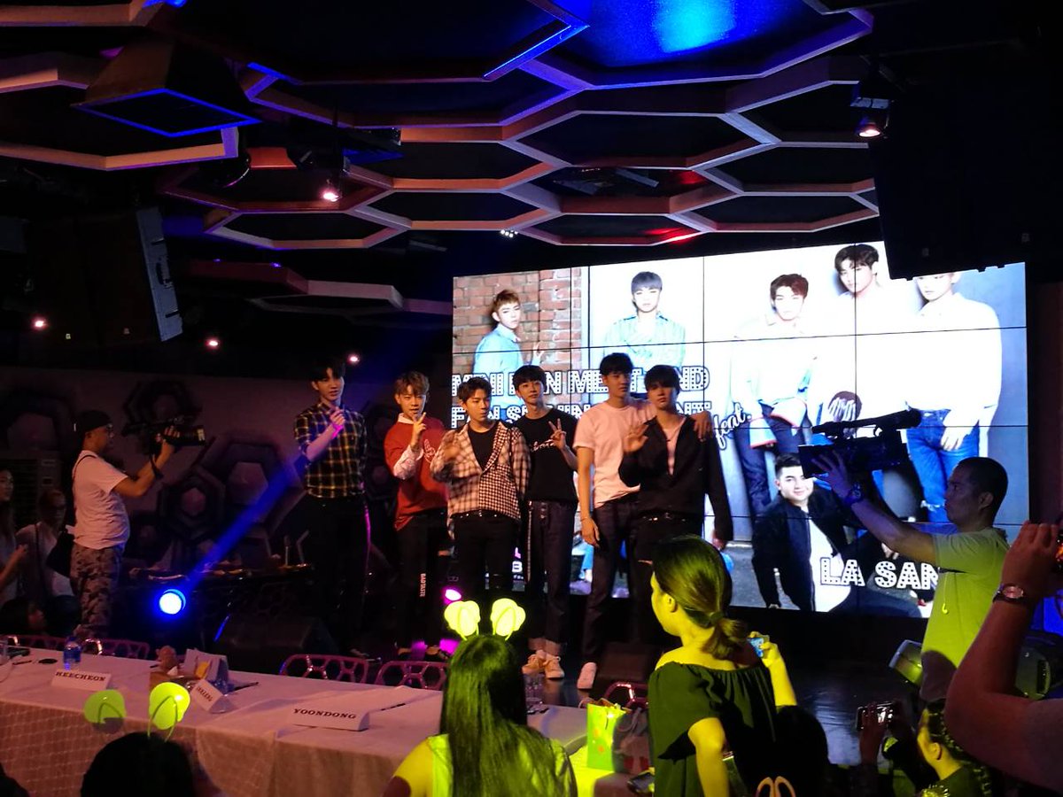KfestPH's tweet photo. Can you believe that just happened? So much fun last night at the mini fan meet of 헤일로 HALO! Check our Instagram for our IG story coverage (@kfestph), or share with us the photos you took if you were there! 
Stay tuned for more info on the new date of #KFestPH SOON! https://t.co/Z6CidhntND