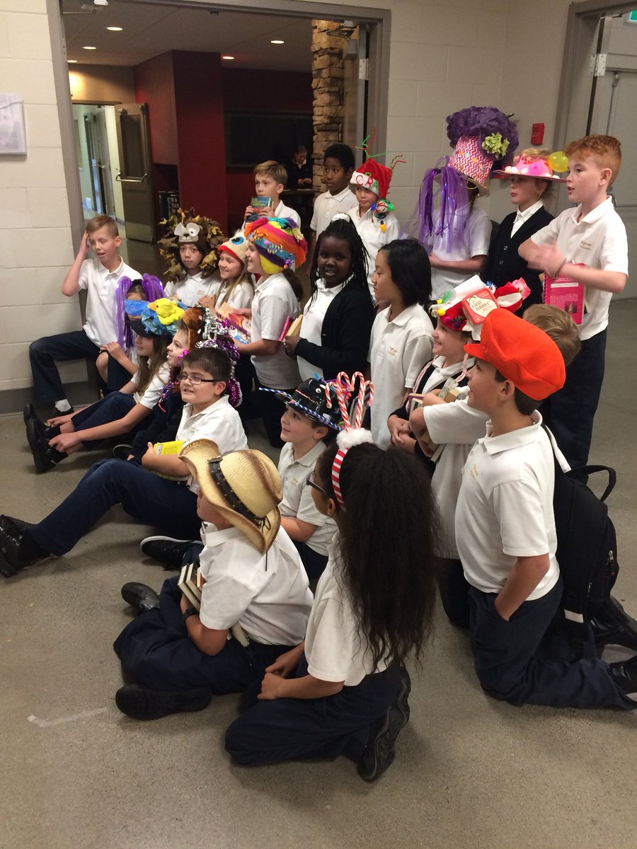 mrhclass1's tweet photo. Crazy hat day was crazy!!! https://t.co/Hyjo6EX5VA