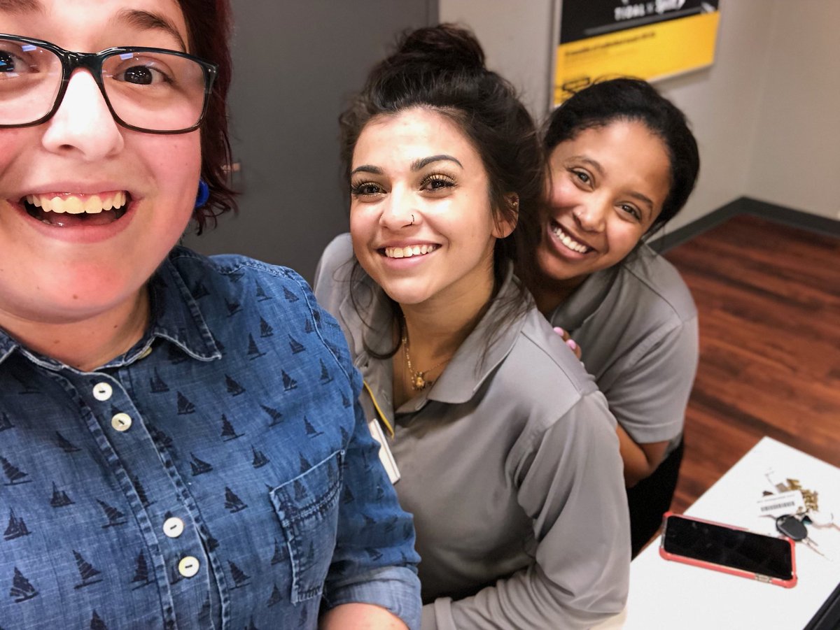 BritAtSprint's tweet photo. I've met very few teams that have fun quite like these guys do... and that energy is contagious! Customers LOVE saving with Arch in Livermore!! #WeAreNorCal #BFW #Holidays #L3PStrong @gonzo_edj @JamesLeeWC https://t.co/Tx58hiG4b7
