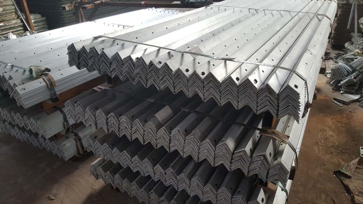 boyanghardware's tweet photo. Galvanised Palisade Fencing  packing
https://t.co/IfNQ5XdCYL https://t.co/8oGr8g6zI2