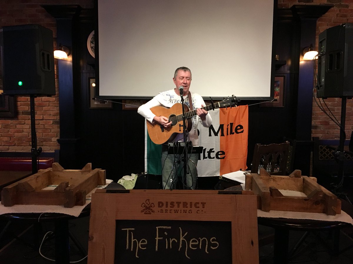 Getting ready to kick off Firkin Friday <a href="/fionnsask/">Fionn MacCools SK</a>! Thanks to <a href="/DistrictBrewing/">District Brewing Co</a> for donating the firkens tonight! #paintthetownred #yxe #red