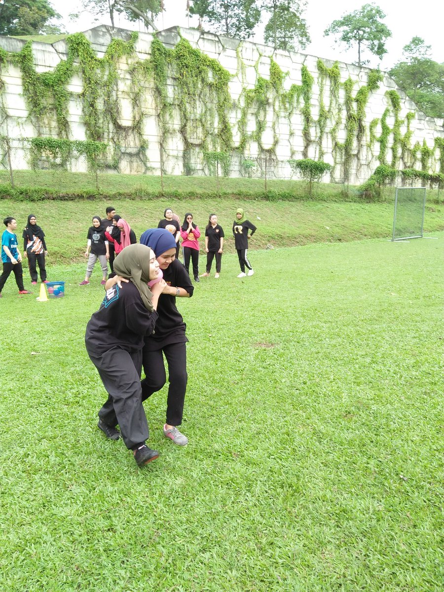 INC_Uitm's tweet photo. Intan di dahi 💎
#interpersonalists #seed2017 #incsportsday17 https://t.co/p5LVUaGGfm