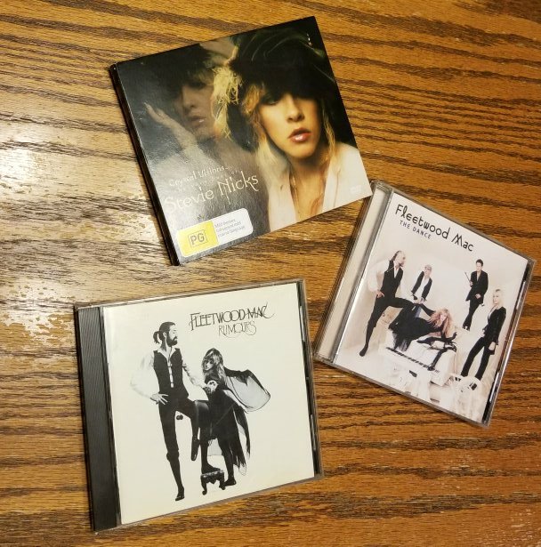 ThatGayBrownGuy's tweet photo. Got some new CDs today! ❤ #Rumours #TheDance #StevieNicks #FleetwoodMac https://t.co/d4GKpPNtiz