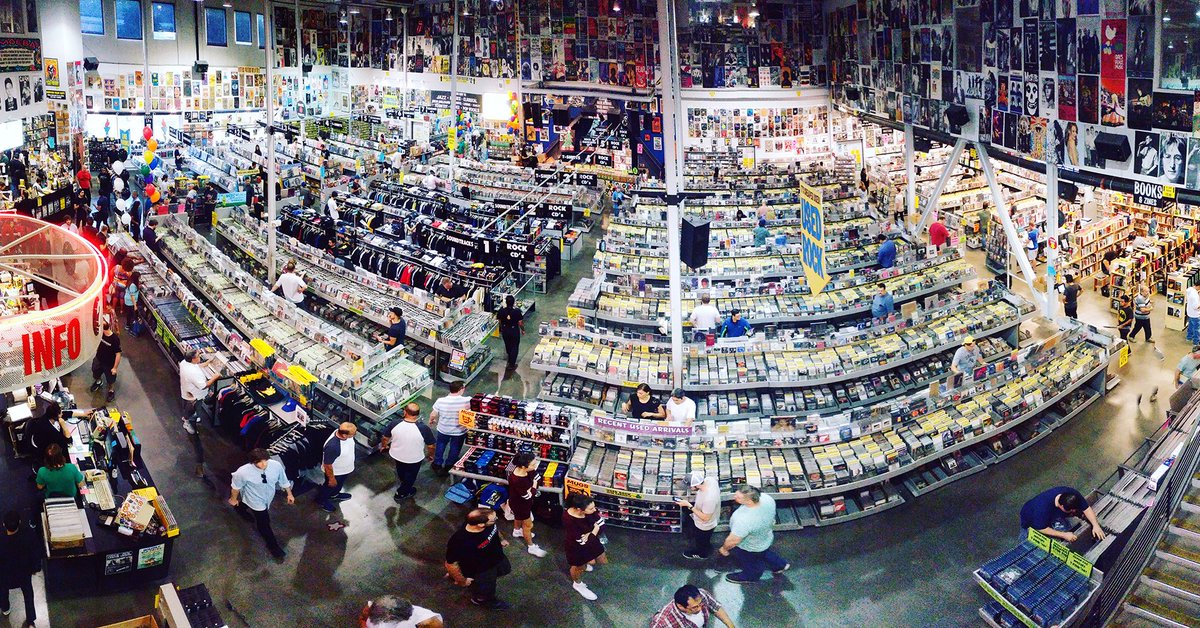 amoebamusic's tweet photo. Amoeba Hollywood, from on high. https://t.co/BdU2lqfXgk