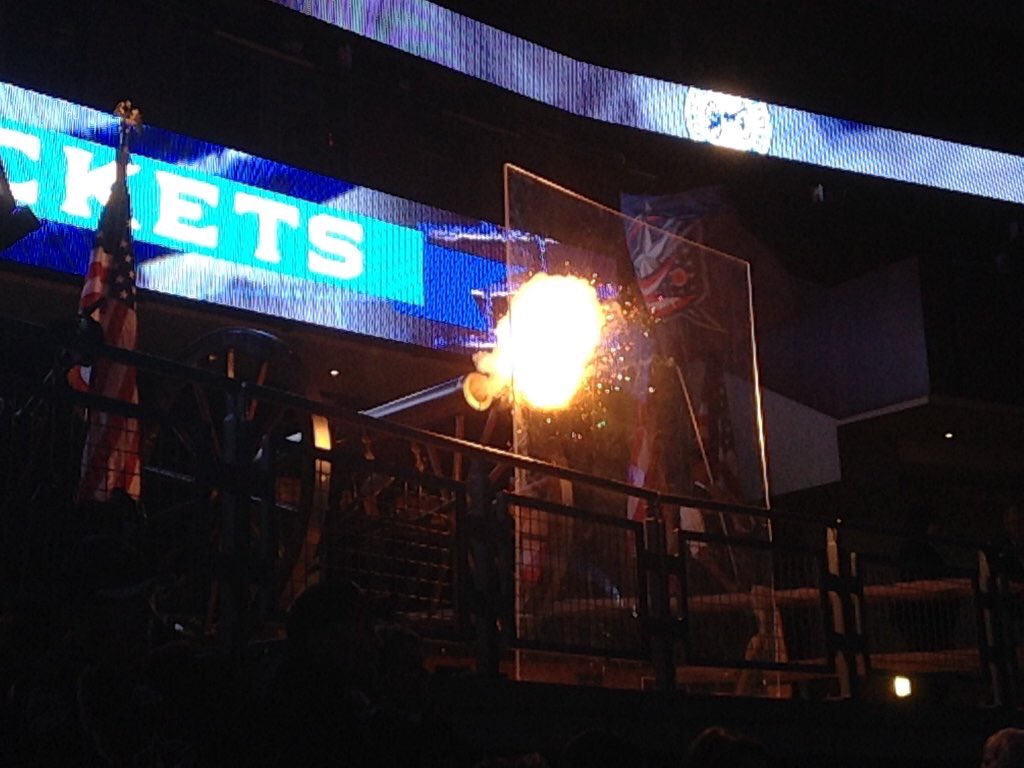 JacketAddicts's tweet image. MOTTE!!! *BOOM!* #cbj #emptynetter