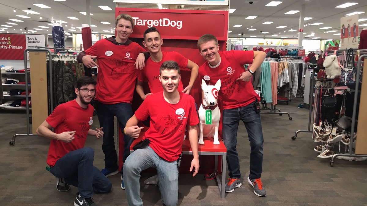 With the Hardlines Boyz at T2251 making things happen by staying Instock and adding to the basket. #BlackFriday2017 #TARGET #T2251