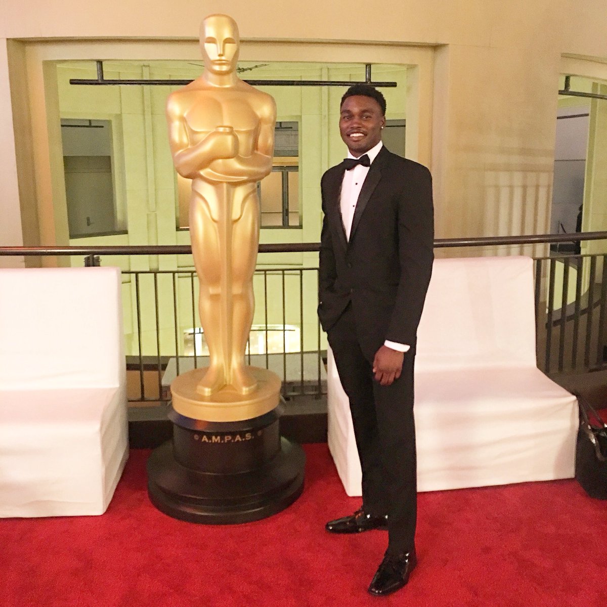 TLAGRONEPUBLISH's tweet photo. Late recap of Author Thaddeus J. LaGrone attending the 2017 Oscars Governors Awards๐ฅ #GovAwards #ThaddeusLaGrone #AuthorActor #TheLateDuck #Dapper https://t.co/H5G0suTdHq